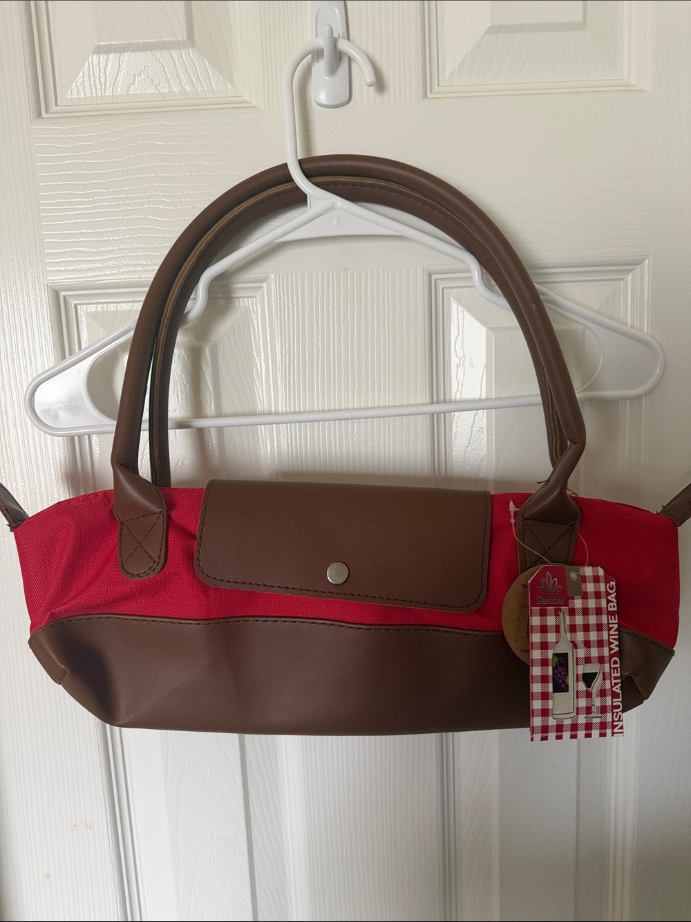 Insulated Red and Brown Women’s wine Bag